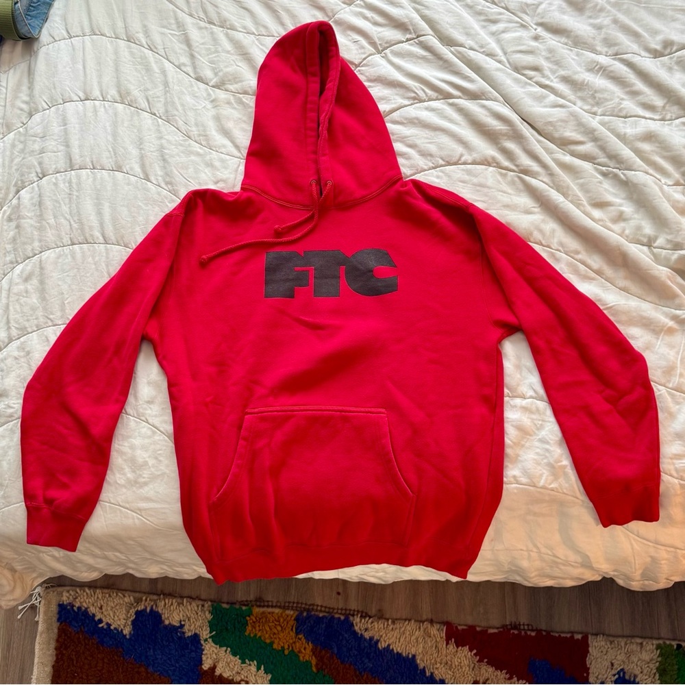 FTC skateshop Hoodie Red Size L